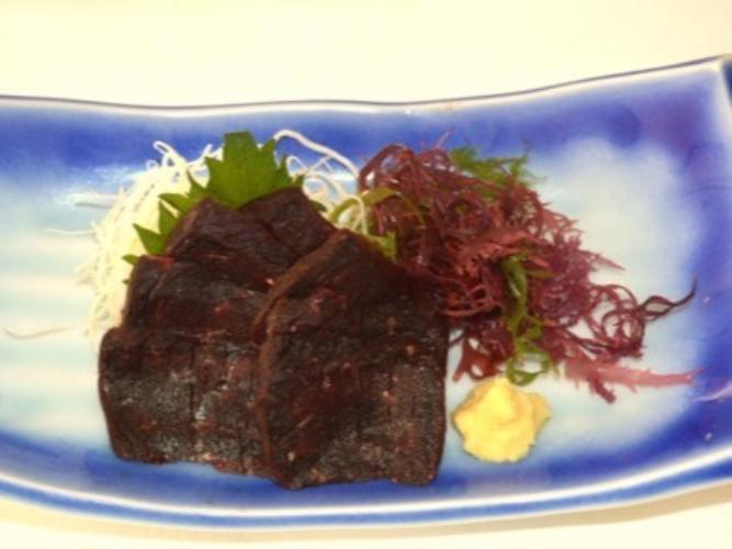 ■鯨のお造り（写真は一例です。）