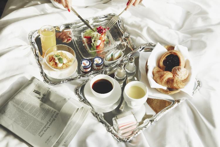 ルームサービス朝食イメージ