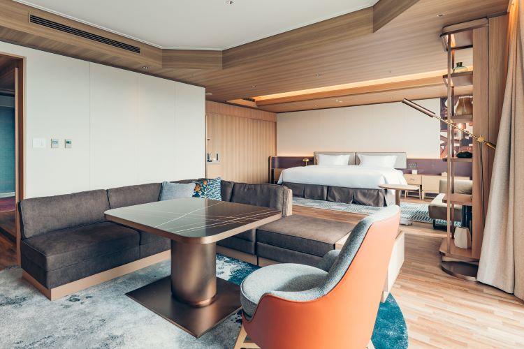 クラブ フロア<BR>ファミリアスイートB<BR>