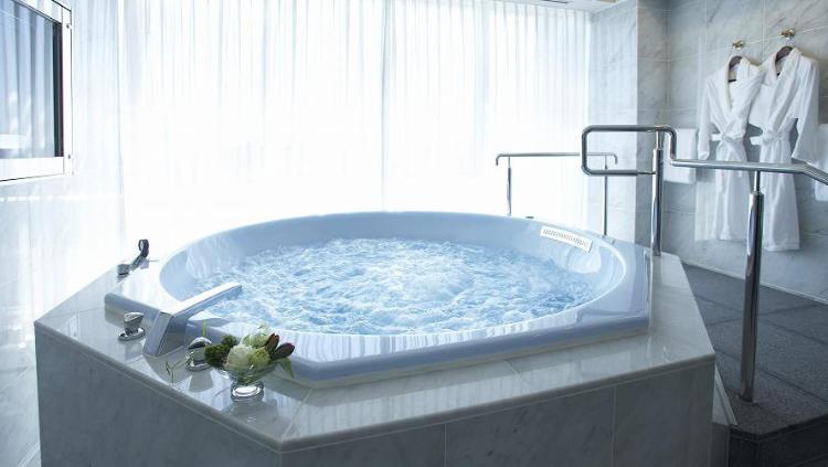 クラブフロア <BR>ビューバススイート