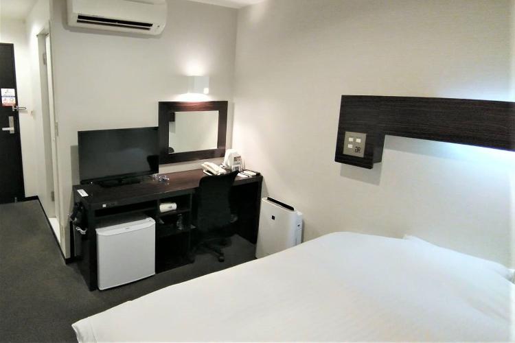 シングル/ダブルルーム