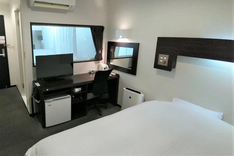 シングル/ダブルルーム