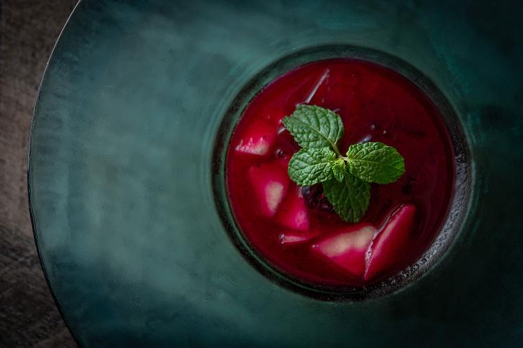 【HANARE】琉球文化をイノベーティブに表現 ※料理一例