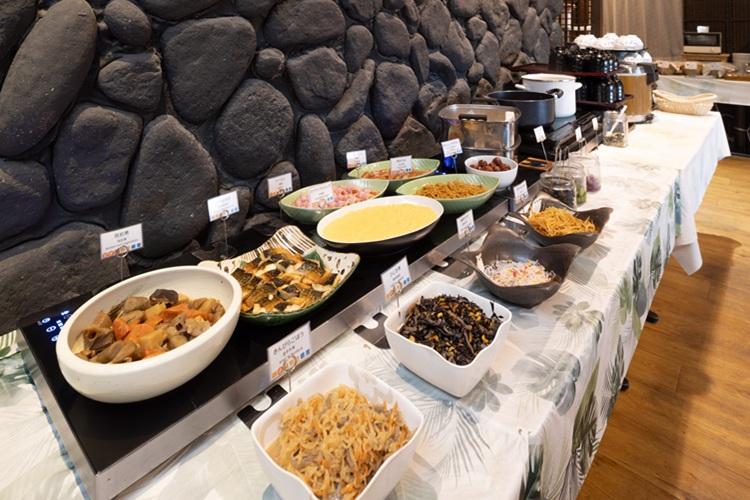 朝食ビュッフェ