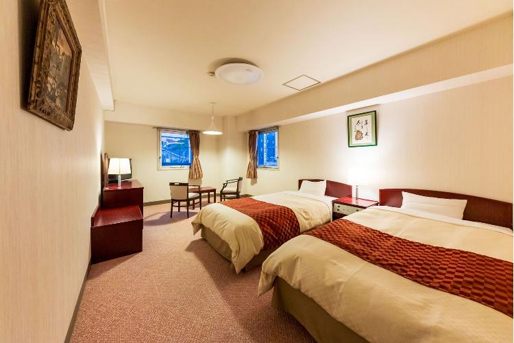 ■ツインルーム■機能性と快適さを兼ね備えたツインルームで、快適な旅のひとときを。