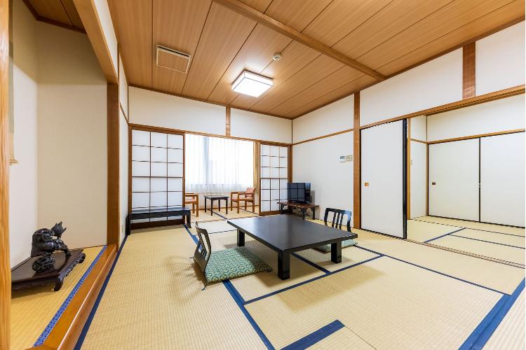 ■和室■日本の趣を感じる和の空間で、ゆったりと寛ぐ時間を。