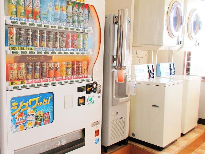 【ペンダーコーナー】コインランドリー・自動販売機・製氷機
