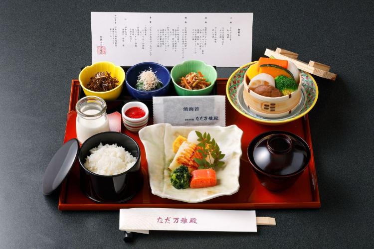 朝食:なだ万「和定食」