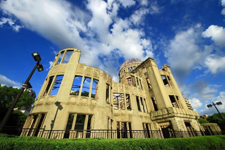 写真提供:広島県 原爆ドーム