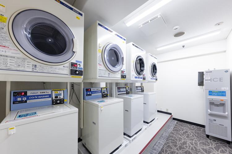 2階コインランドリー