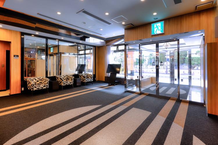 開放感のあるロビー