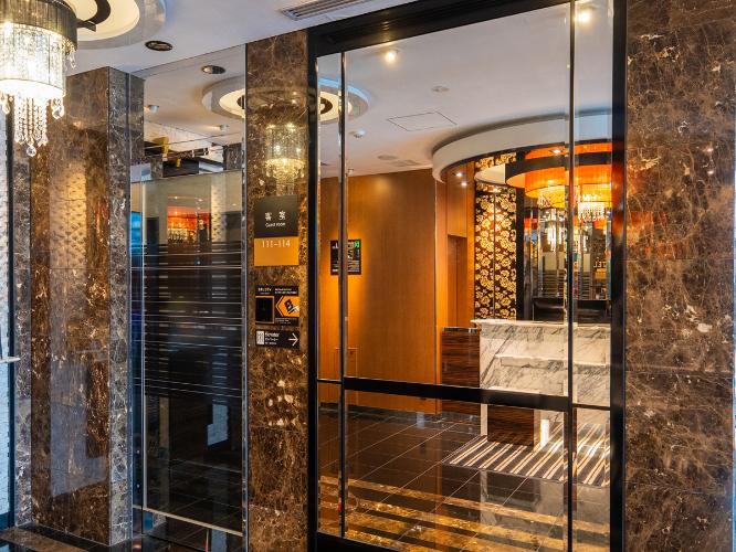 当館は1階にも客室がございます。部屋タイプに限りがございます。