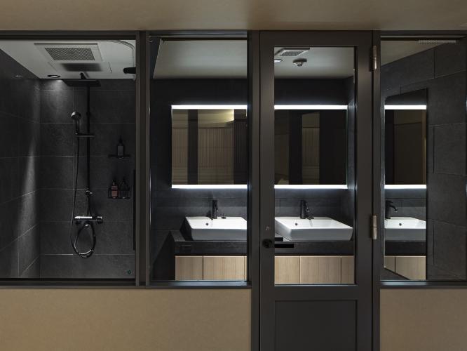 プレミアム(ツイン・touツイン・テラス付きtouキング) / シャワーブース