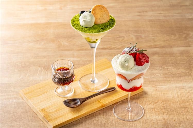 【バー】メニュー一例：濃厚抹茶と鮮やかな苺のハーモニー、気分で選べるときめくバータイムスイーツ