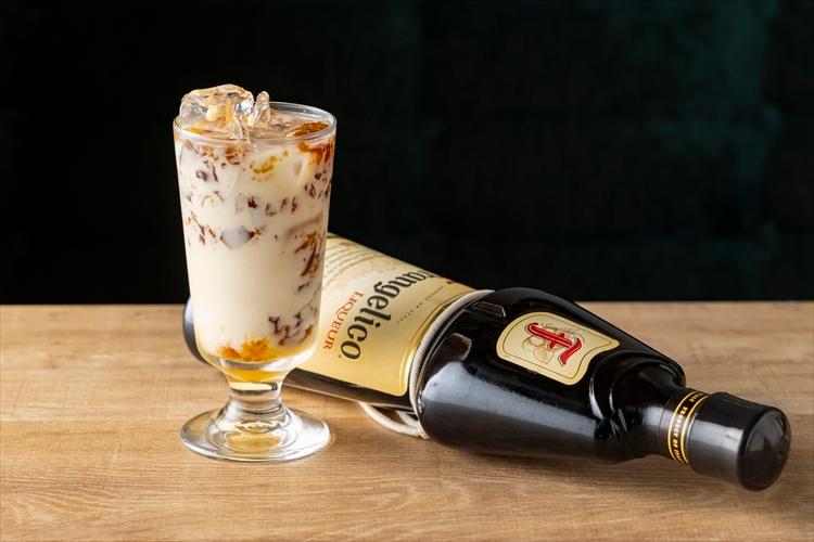 【バー】メニュー一例：ゲイシャの華やかな香りが広がる、スペシャルティゲシャリーカクテル