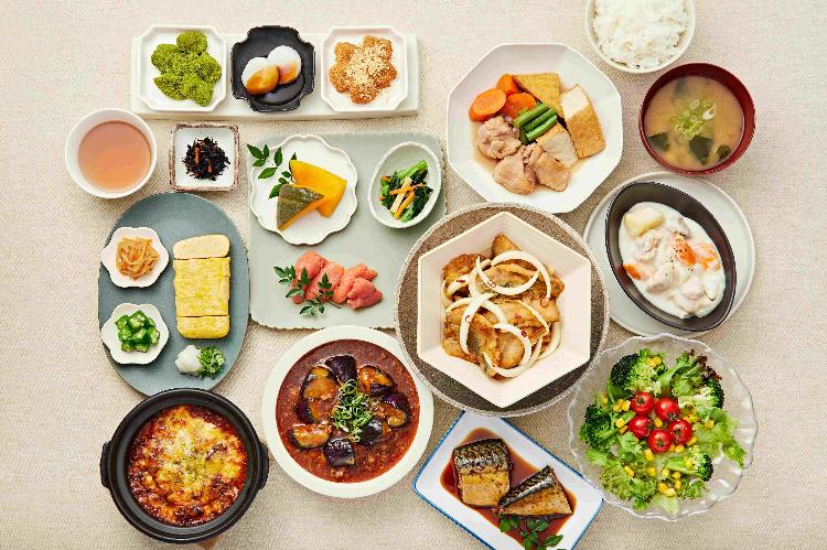 朝食盛り付け例