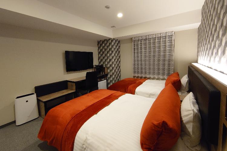 ツインA　23平米・130cmベッド