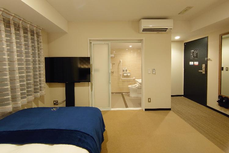 ユニバーサルシングル　２３平米・140cmベッド