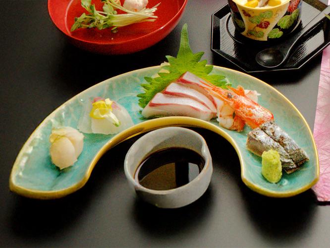 ≪26_春〜冬_薫会席≫お造り五種盛り（画像は一例です）