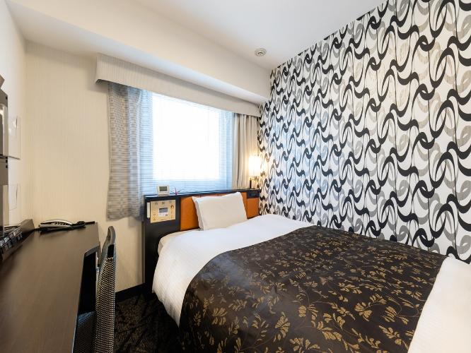 スタンダードルーム1名（11平米・ベッド幅140cm・ベッド下収納あり）