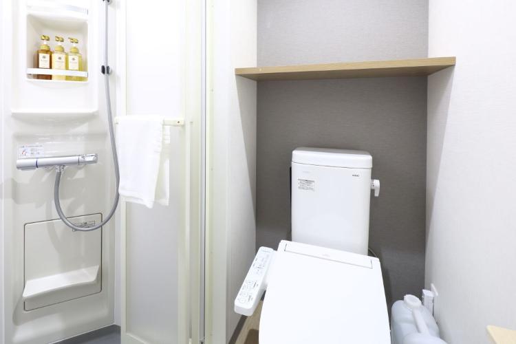 シャワーブース・トイレ