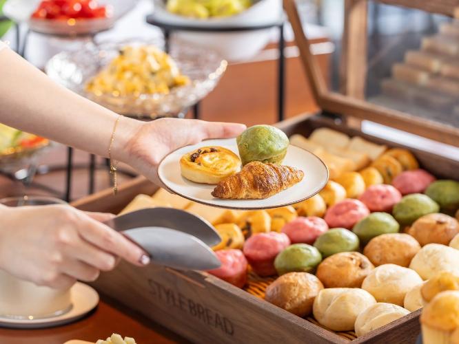 ◆朝食|パンも種類豊富に取り揃えております