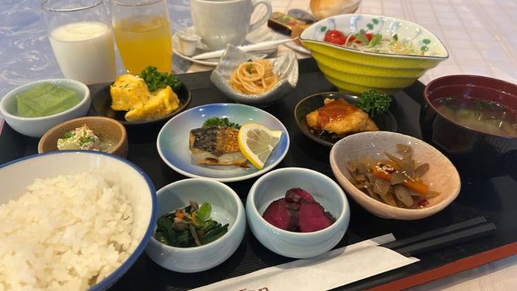 和食中心の朝食 朝6:30〜10:00(最終受付9:45)