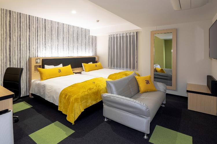 プレミアムツイン / １４０ｃｍダブルベッド＋１３０ｃｍダブルベッド＋ソファベッド１台