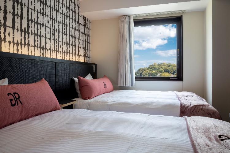 プレミアムツイン / １４０ｃｍダブルベッド＋１３０ｃｍダブルベッド＋ソファベッド１台