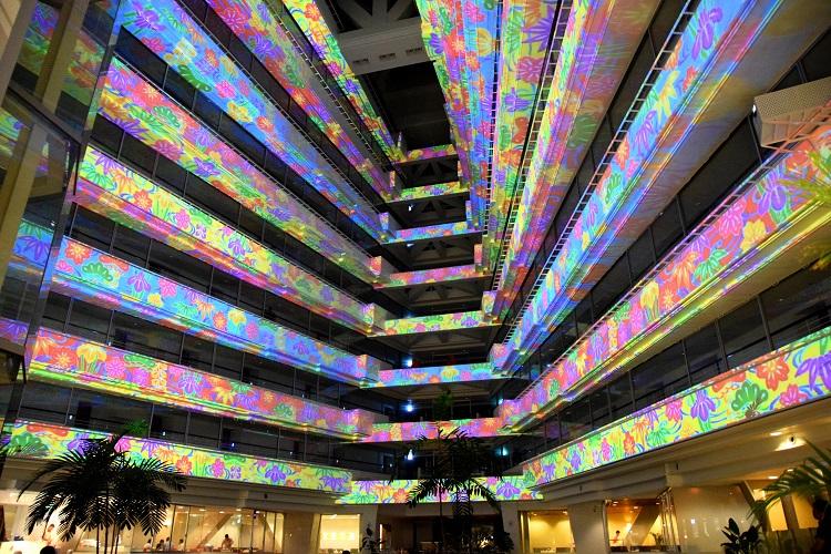 ★沖縄をテーマにしたプロジェクションマッピングは毎日開催!毎日変わるので必見です!