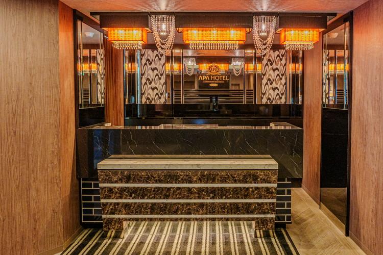 フロントデスク