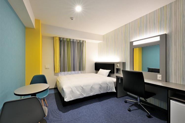 シングルルーム/ベッドサイズ140cm■2名1室利用の場合は、ワンベッド2名利用