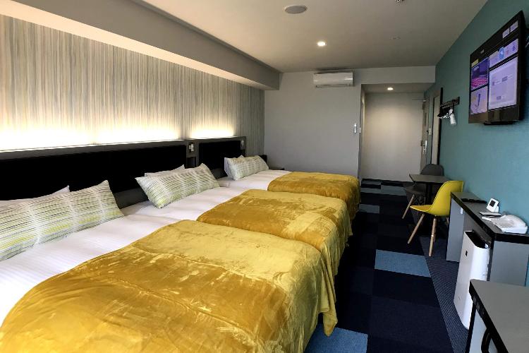 トリプル / ベッドサイズ130cm■4〜6名様のご利用はダブルベッド1台を2名で利用