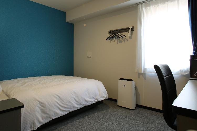 シングルルーム■16平米■140cmダブルベッド■2名1室利用の場合は、ワンベッド2名利用