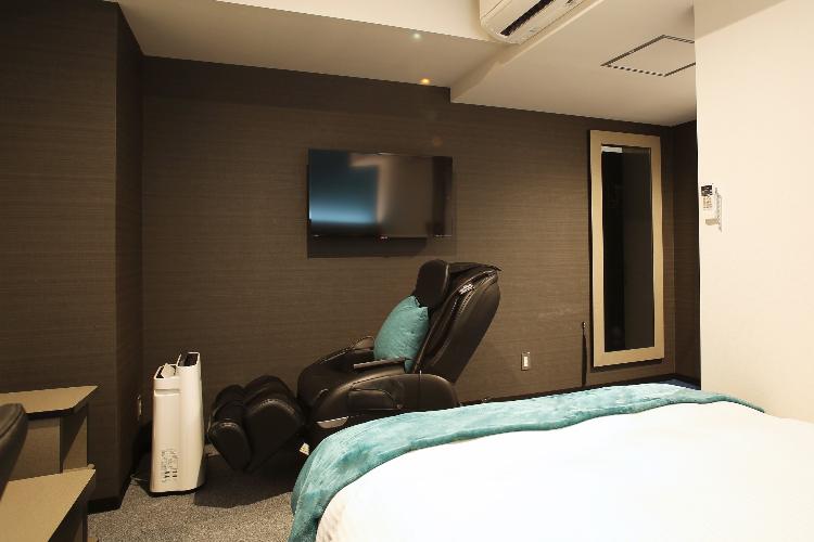 プレミアムルーム■18平米■140cmダブルベッド■2名1室利用の場合は、ワンベッド2名利用