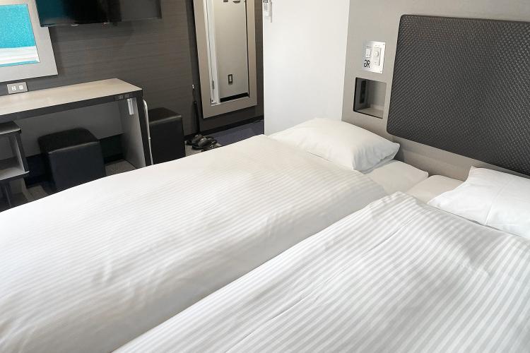 コンパクトハリウッドツイン■16平米■100cmベッド×2台