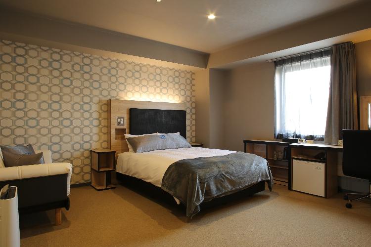 ユニバーサル■25平米■140cmダブルベッド■2名1室利用の場合は、ワンベッド2名利用