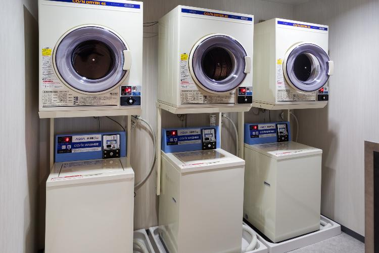 2F　コインランドリー（有料）