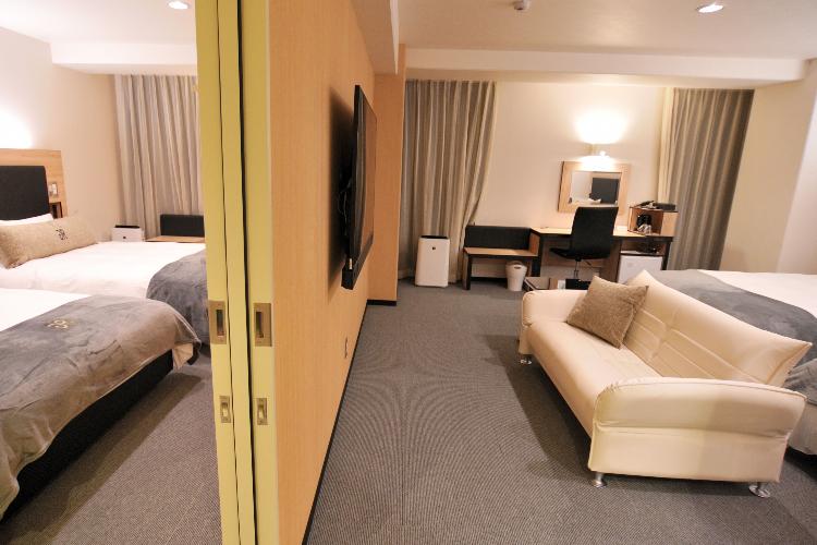 フォースルーム