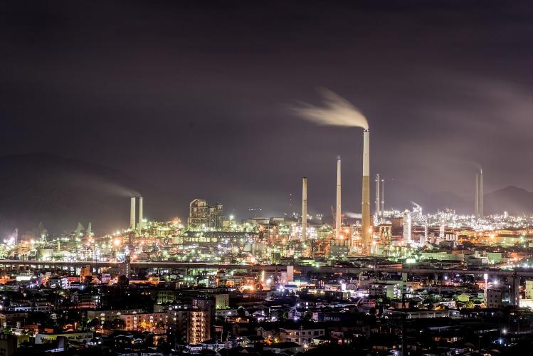 写真提供：周南観光コンベンション協会　金剛山から見た工場夜景