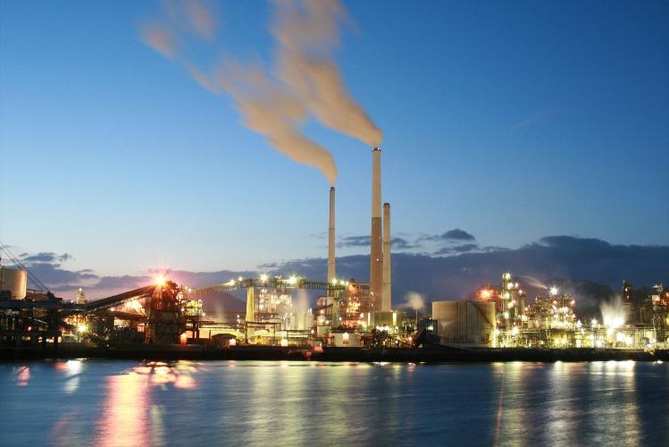 写真提供：周南観光コンベンション協会　徳山港町　