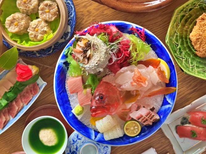 基本プラン：五島の海の幸×山の幸プラン （お料理例）五島灘の旬の魚と島の幸をご賞味ください。