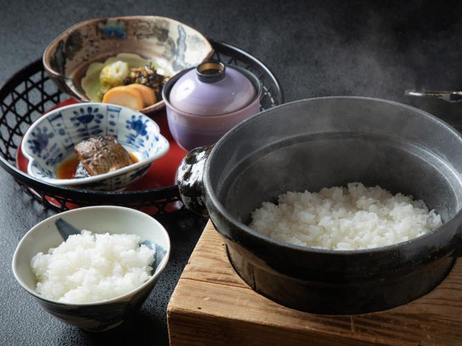 【2025冬】ごはんなど/道南発祥ブランド米「ふっくりんこ蔵部」の釜炊きご飯とごはんのお供、留椀など