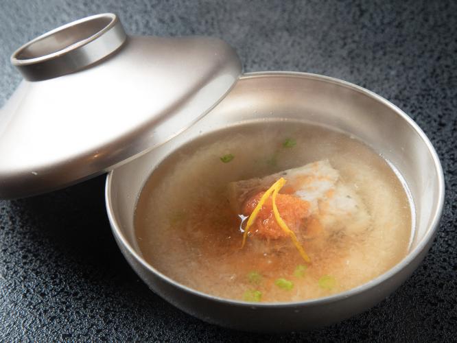 【2025冬】先椀/塩〆寒ブリの「みぞれ椀」。寒ブリは函館産