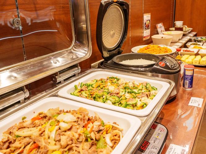 朝食バイキング