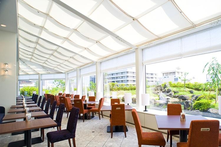 朝食会場「カメリア」