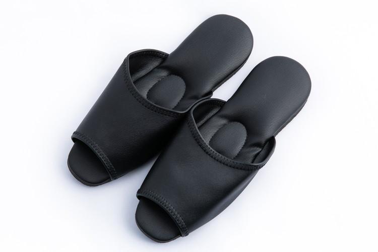 客室内用スリッパをご用意。