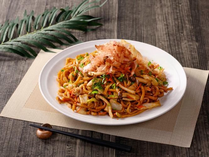 【小倉・黒崎限定】もちもちのうどんにこだわりソースが絡んだ”北九州発祥 焼うどん”