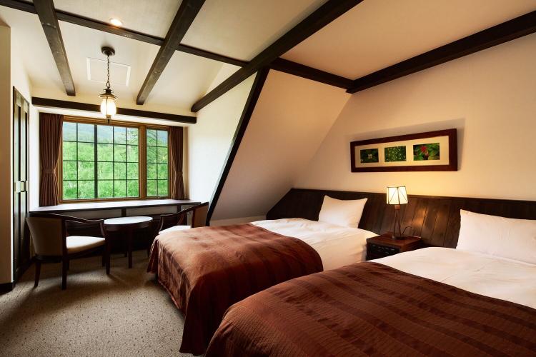 【コンフォートツイン/29平米】ゆったりとした空間で、窓からは自然の景色をお愉しみいただけます。