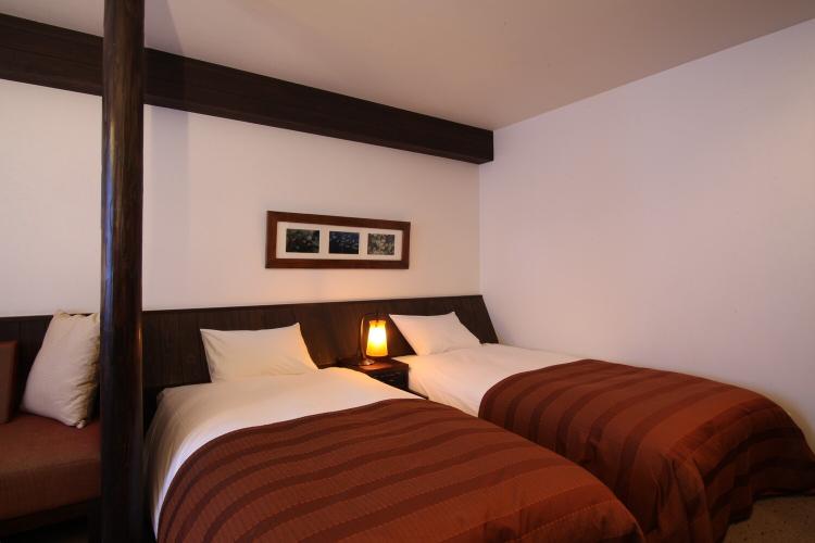 【マウントビューツイン/32平米】ベッドサイズ:110cm×205cm 2台、ソファーベッド 1台/定員:3名